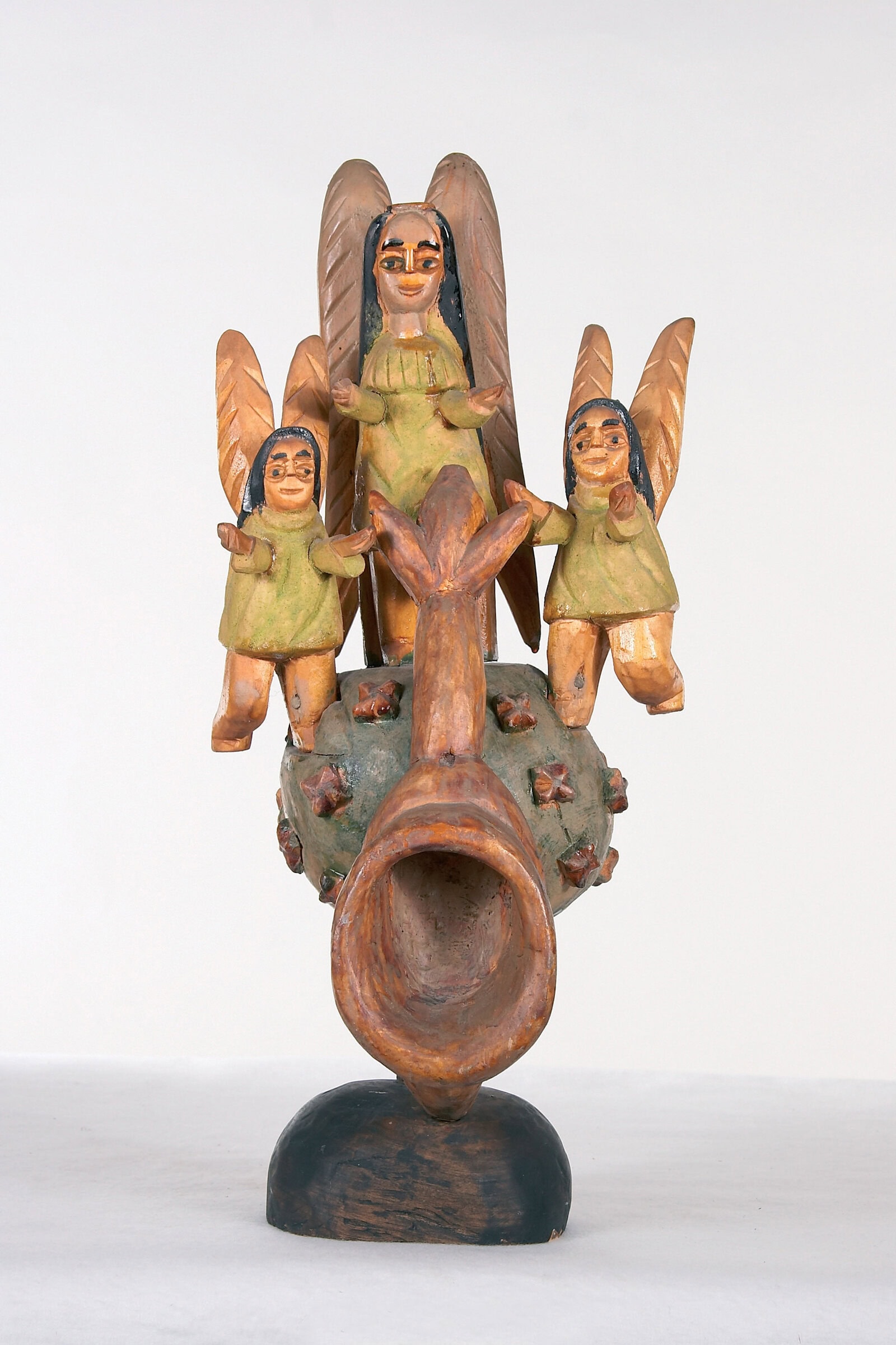 Adam Zegadlo * 1910 – † 1988 in Krzyzka (POL) Engel im Weltall I., undated Wood, polychrome 49.5 x 23 x 19.5 cm (Sammlung Zander | Naive Art)